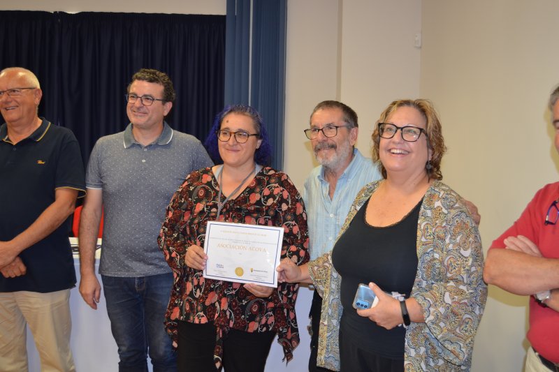 Ángel Tomás Zabala gana el premio Esculturas frente al Mar con su homenaje a las madres Ángel Tomás Zabala gana el premio Esculturas frente al Mar con su homenaje a las madres