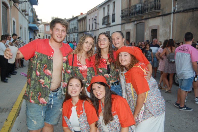 El Dia de les Quintaes posa el color participatiu a les festes del Crist de la Salut de Sanet i Els Negrals El Dia de les Quintaes posa el color participatiu a les festes del Crist de la Salut de Sanet i Els Negrals