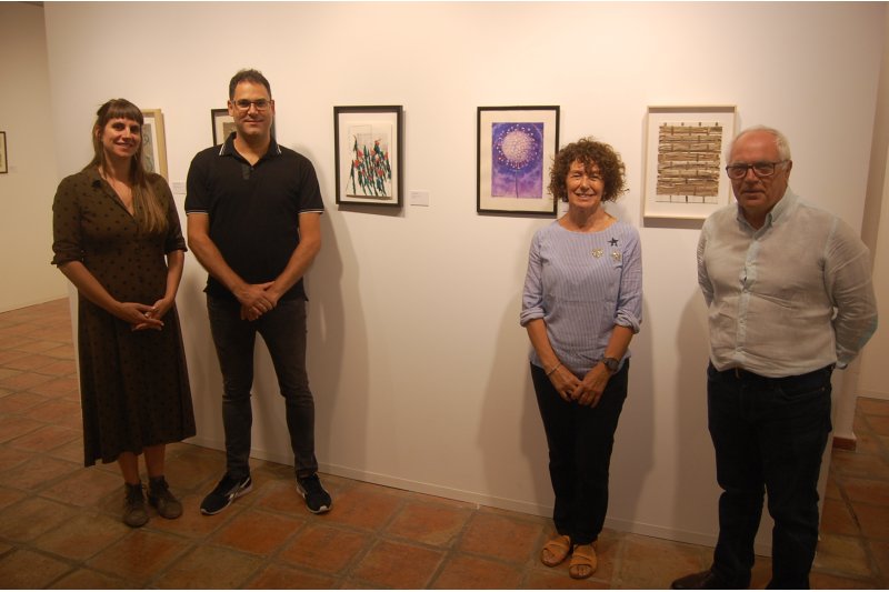 Seixanta-huit artistes protagonitzen la mostra col·lectiva “Espècies vegetals endèmiques” al Centre d’Exposicions de Pego Seixanta-huit artistes protagonitzen la mostra col·lectiva “Espècies vegetals endèmiques” al Centre d’Exposicions de Pego