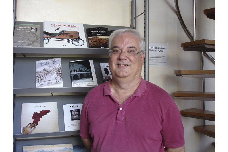 Toni Reig será el mantenidor de la Fallera Major de Dénia Toni Reig será el mantenidor de la Fallera Major de Dénia