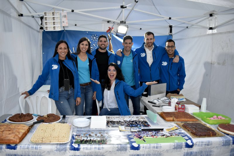 La Festa del Comerç de Pedreguer rinde homenaje a la mujer barxera y llena la pasarela de moda y complementos en un gran desfile La Festa del Comerç de Pedreguer rinde homenaje a la mujer barxera y llena la pasarela de moda y complementos en un gran desfile
