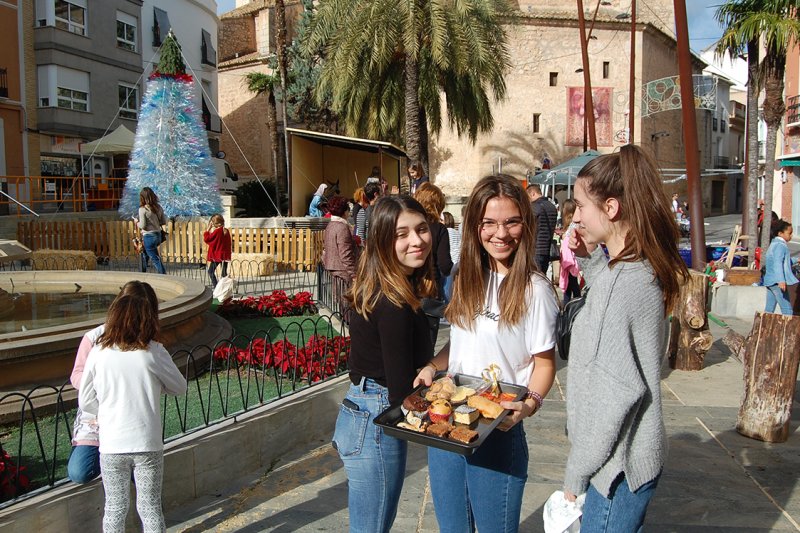El Mercat del solstici d’hivern de Pego s’endinsa en les pràctiques ancestrals pels canvis d’estació El Mercat del solstici d’hivern de Pego s’endinsa en les pràctiques ancestrals pels canvis d’estació