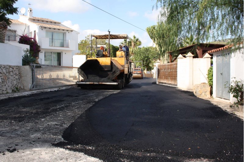 Benissa: Asfaltado de 8.000 m2 de viales en la zona costera Benissa: Asfaltado de 8.000 m2 de viales en la zona costera