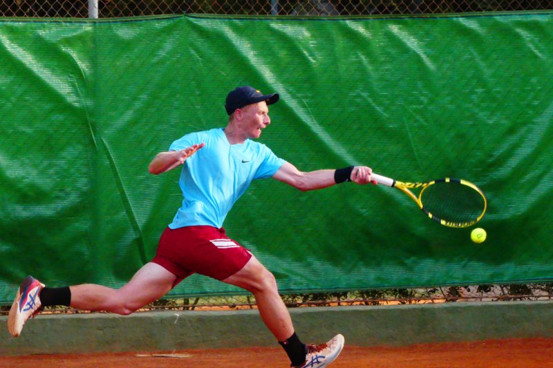 Tenis: Los favoritos avanzan hacia octavos en el Torneo Orysol de Dénia Tenis: Los favoritos avanzan hacia octavos en el Torneo Orysol de Dénia
