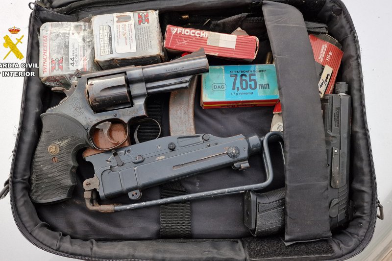 Diecinueve detenidos en una macroperación contra el tráfico de droga en la comarca Diecinueve detenidos en una macroperación contra el tráfico de droga en la comarca