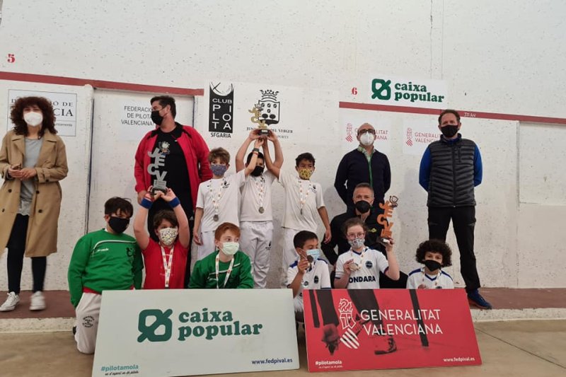 Dos oros y dos bronzes para l’Escola Municipal d’Ondara en las finales provinciales de galotxa Dos oros y dos bronzes para l’Escola Municipal d’Ondara en las finales provinciales de galotxa