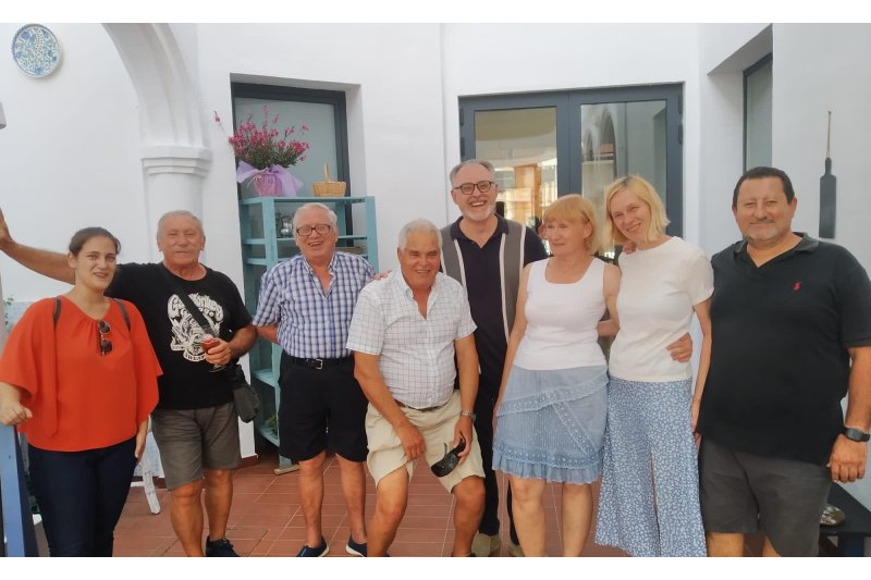 Reabre, por fin, la cafetería Cal Comes que da servicio al hogar de personas jubiladas de Pedreguer  Reabre, por fin, la cafetería Cal Comes que da servicio al hogar de personas jubiladas de Pedreguer