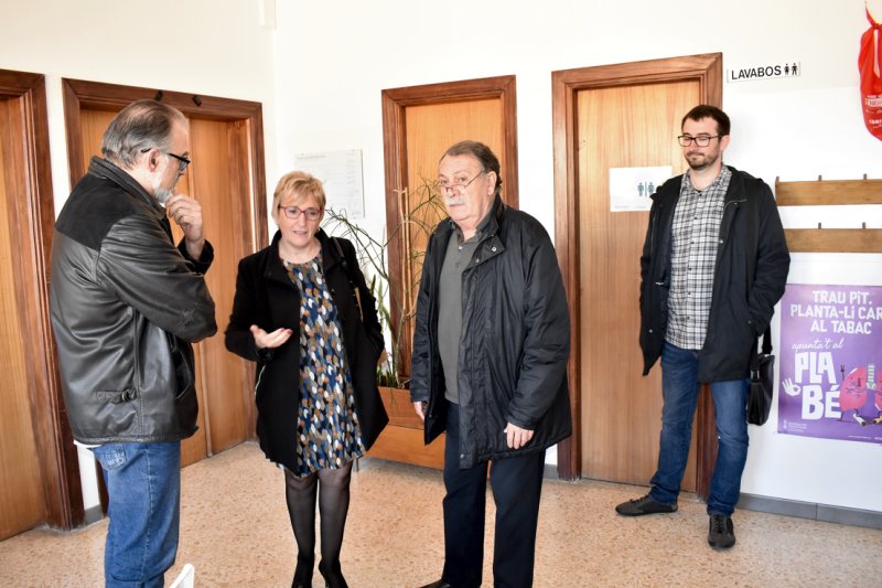 La consellera anuncia que posarà “molt de carinyo” en el nou centre de salut però ni tan sols garanteix una partida pressupostària pel 2019 La consellera anuncia que posarà “molt de carinyo” en el nou centre de salut però ni tan sols garanteix una partida pressupostària pel 2019