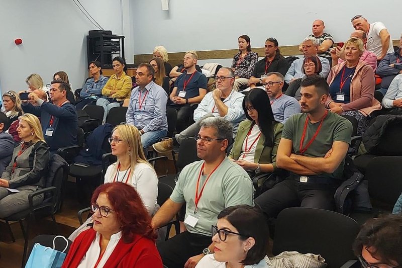 Pedreguer promou el seu associacionisme en una gran trobada a Xipre dins del projecte europeu EVEN Pedreguer promou el seu associacionisme en una gran trobada a Xipre dins del projecte europeu EVEN