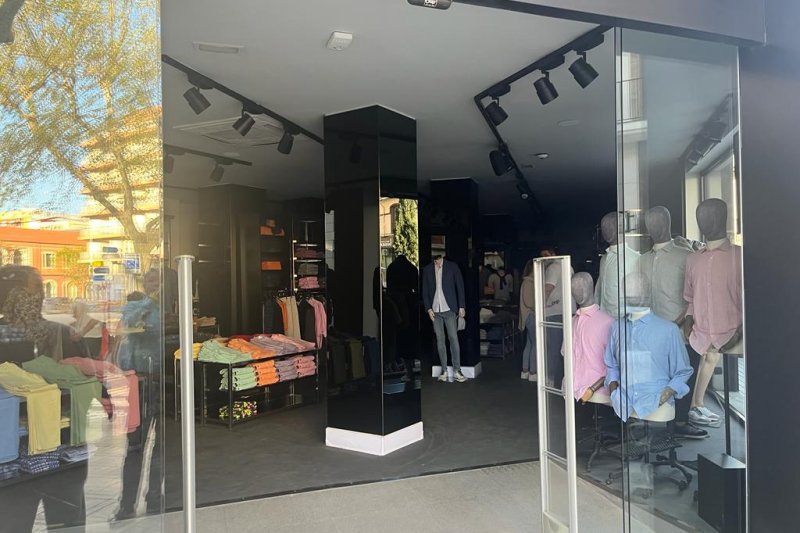 Indignación entre comerciantes y hosteleros de Marqués de Campo por el corte de luz de esta tarde Indignación entre comerciantes y hosteleros de Marqués de Campo por el corte de luz de esta tarde