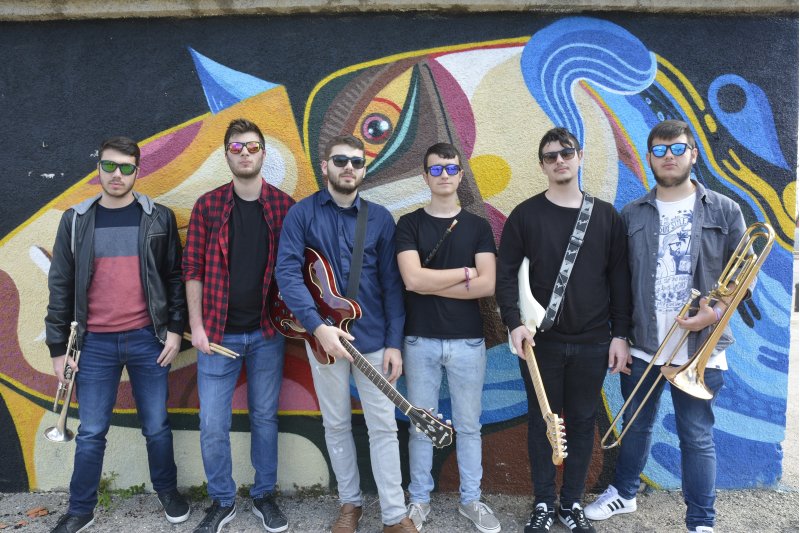 Arsènic diu adéu als escenaris en la Nit de Rock de Fogueres de Xàbia  Arsènic diu adéu als escenaris en la Nit de Rock de Fogueres de Xàbia