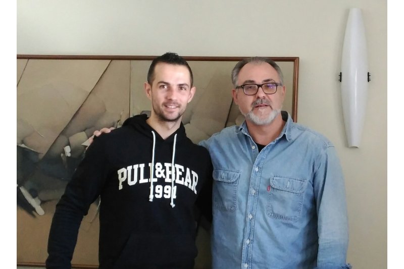 L’Ajuntament de Pedreguer renova el conveni de col·laboració amb el pilotari Pere Ribes L’Ajuntament de Pedreguer renova el conveni de col·laboració amb el pilotari Pere Ribes