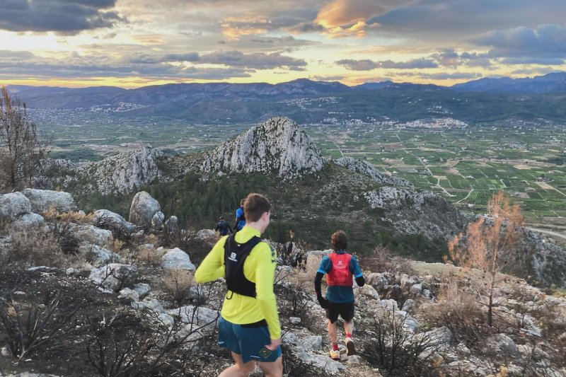 Liam Bek i Cindy Van Gerwen s’adjudiquen la mitja marató del Gegant de Pedra d’Ondara 2024 Liam Bek i Cindy Van Gerwen s’adjudiquen la mitja marató del Gegant de Pedra d’Ondara 2024