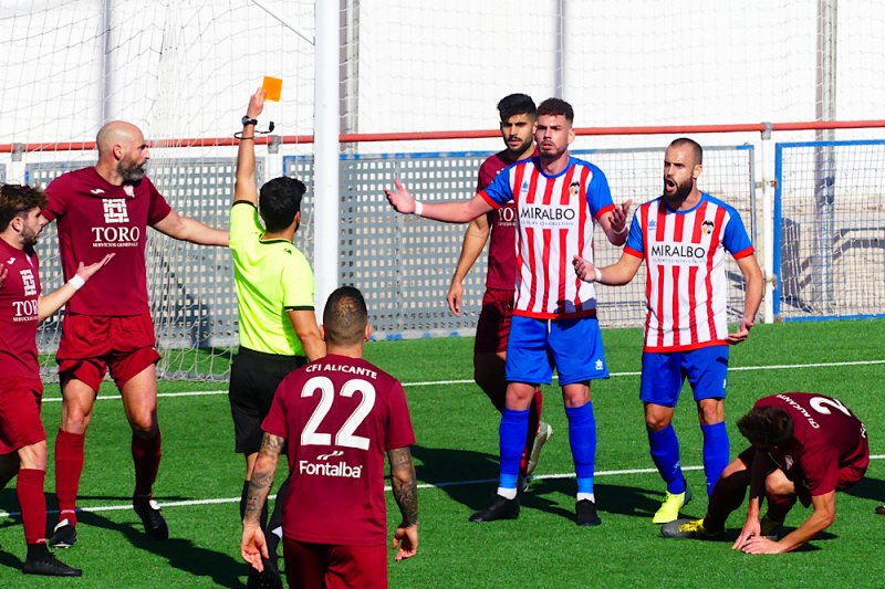 Regional Preferente: El Alicante le pone un descosido al roto del Jávea (0-1) Regional Preferente: El Alicante le pone un descosido al roto del Jávea (0-1)