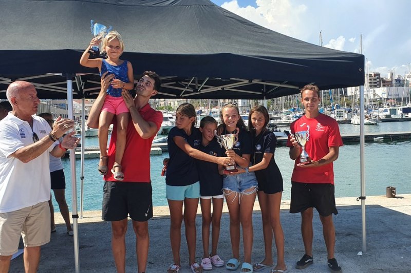 Los palistas Dimitrov y Gil, del RCN Dénia, campeones autonómicos Los palistas Dimitrov y Gil, del RCN Dénia, campeones autonómicos