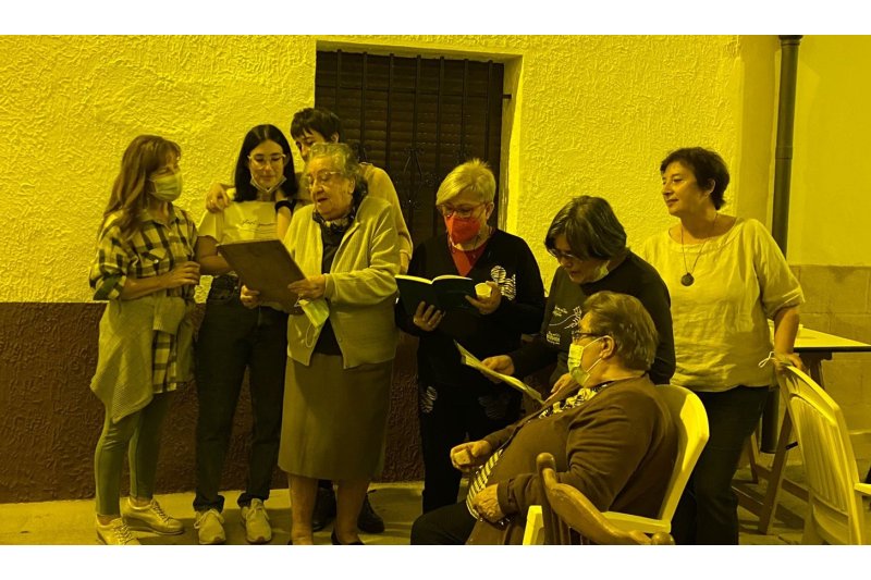 Gojos per a la història: Un curtmetratge sobre la festa del carrer Sant Antoni de Dénia salva de l’oblit una tradició centenària Gojos per a la història: Un curtmetratge sobre la festa del carrer Sant Antoni de Dénia salva de l’oblit una tradició centenària