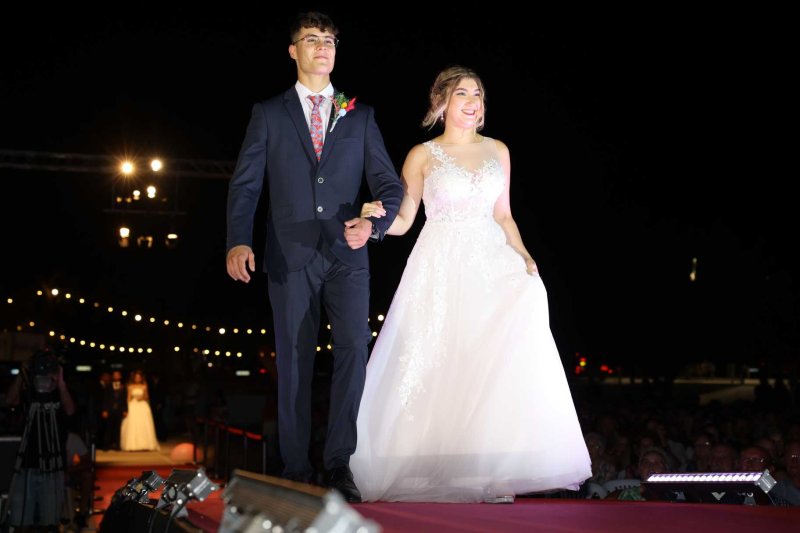 La nit de la presentació de les Festes de Juliol de Pedreguer s’envolta d’emocions i colorit  La nit de la presentació de les Festes de Juliol de Pedreguer s’envolta d’emocions i colorit