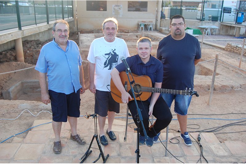 Sergi Contrí presenta el disc Un dia de febrer en el jaciment de l’Almadrava Sergi Contrí presenta el disc Un dia de febrer en el jaciment de l’Almadrava