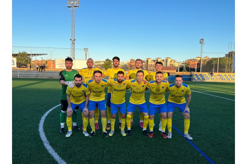 Lliga Comunitat: El Calpe vuelve a ganar, el Jávea empata y el Dénia pierde Lliga Comunitat: El Calpe vuelve a ganar, el Jávea empata y el Dénia pierde