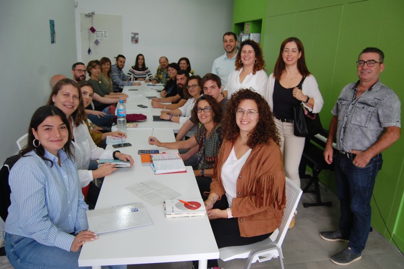 El director de l’IVAJ postula l’Espai Jove d’Ondara como referencia per a impulsar políticas para la juventud El director de l’IVAJ postula l’Espai Jove d’Ondara como referencia per a impulsar políticas para la juventud