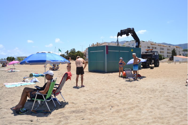 Las playas de Dénia no tendrán lavapiés para evitar la acumulación de bañistas  Las playas de Dénia no tendrán lavapiés para evitar la acumulación de bañistas