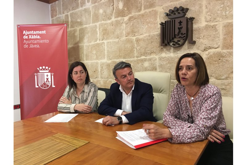 El plan Edificant compromete más de 8 millones de euros para la mejora de los centros educativos de Xàbia El plan Edificant compromete más de 8 millones de euros para la mejora de los centros educativos de Xàbia