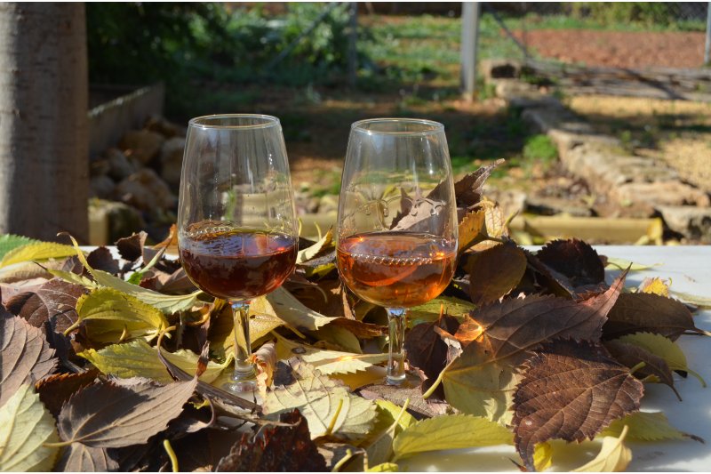 Dulce Navidad/Servir los vinos dulces de la Marina Alta dará un toque de distinción a nuestros menús Dulce Navidad/Servir los vinos dulces de la Marina Alta dará un toque de distinción a nuestros menús