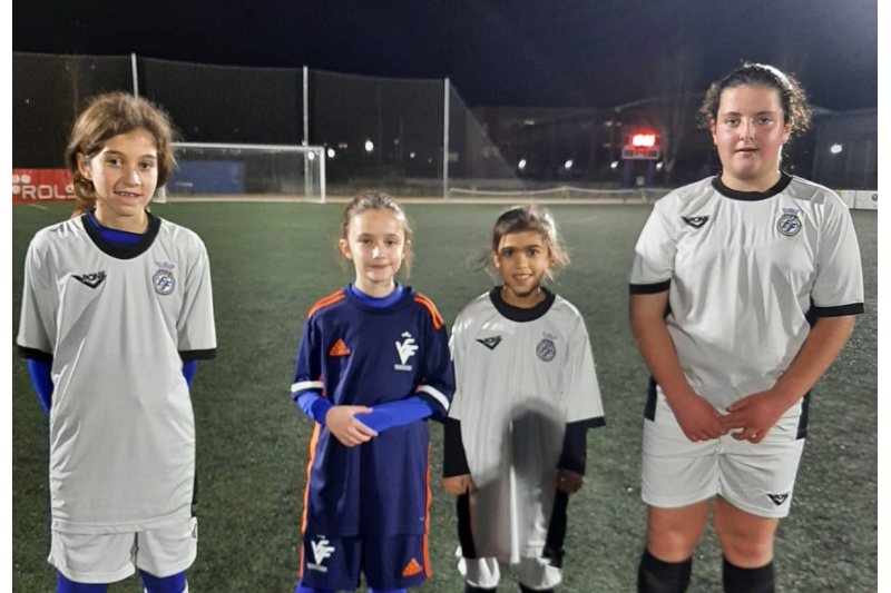 Fútbol Femenino: cuatro jugadoras de la comarca participan en Pedreguer en el entrenamiento de la selección valenciana Sub 12 Fútbol Femenino: cuatro jugadoras de la comarca participan en Pedreguer en el entrenamiento de la selección valenciana Sub 12