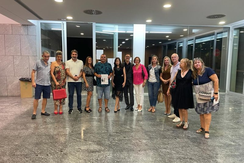 Una asociación lucha para fomentar el empoderamiento de la mujer a través de la cultura, la moda y el diseño Una asociación lucha para fomentar el empoderamiento de la mujer a través de la cultura, la moda y el diseño