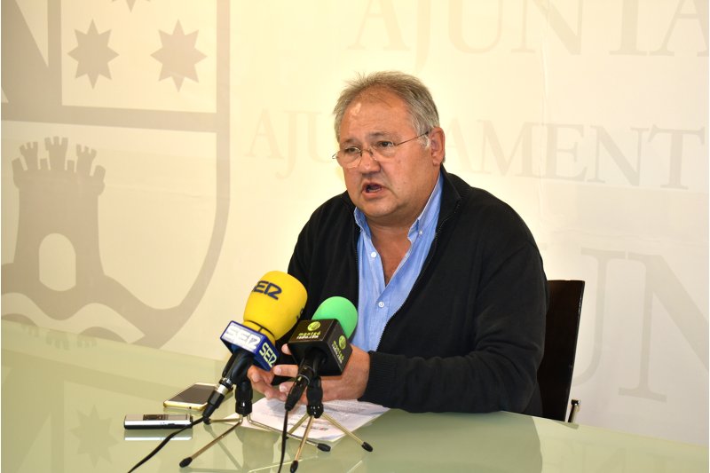 Gent de Dénia reclama aplicar el IVA superreducido a la luz Gent de Dénia reclama aplicar el IVA superreducido a la luz