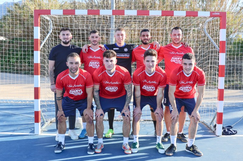 Sorpresas en la Copa de Fútbol Sala: Pinturas Juanvi es el primer favorito del cuadro de semifinales Sorpresas en la Copa de Fútbol Sala: Pinturas Juanvi es el primer favorito del cuadro de semifinales