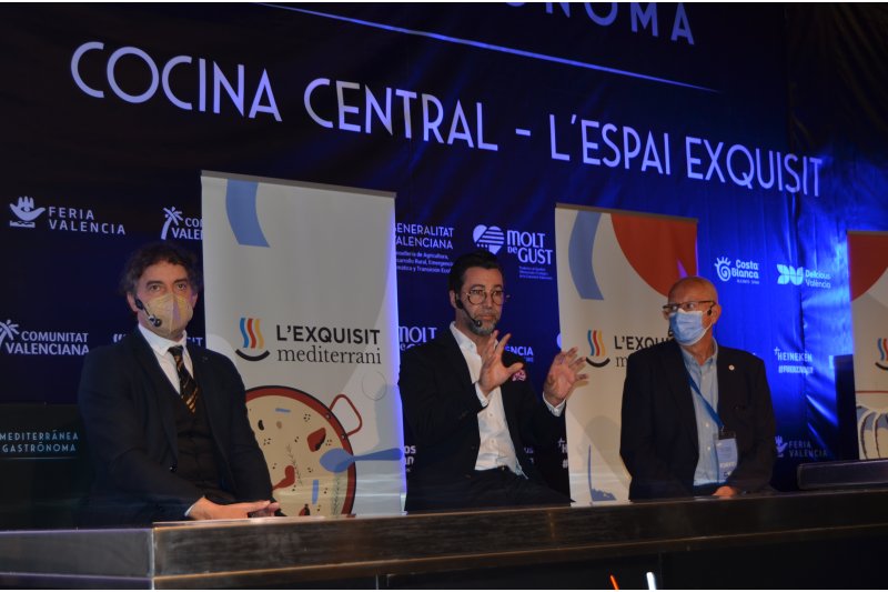 Quique Dacosta invita a dar un paseo por la gastronomía de la comarca en el D*na Restaurant Quique Dacosta invita a dar un paseo por la gastronomía de la comarca en el D*na Restaurant