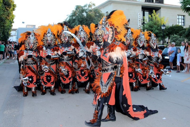 L’Alberca agafa la capitania dels moros i cristians d’Els Poblets amb una marxa dedicada L’Alberca agafa la capitania dels moros i cristians d’Els Poblets amb una marxa dedicada
