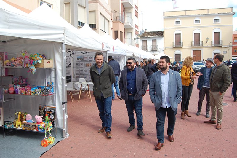 La Fira de Comerç d’El Verger agafa una dimensió més comarcal per a encarar el camí promocional en solitari La Fira de Comerç d’El Verger agafa una dimensió més comarcal per a encarar el camí promocional en solitari