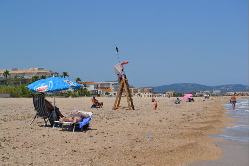 La presentación de los informadores de la Generalitat en las playas se hará el miércoles en Dénia  La presentación de los informadores de la Generalitat en las playas se hará el miércoles en Dénia