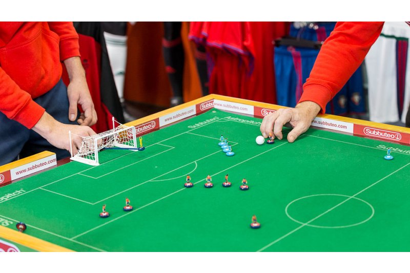 El fútbol mesa ya se puede jugar en Xàbia gracias al Marina Citerior Subbuteo Club El fútbol mesa ya se puede jugar en Xàbia gracias al Marina Citerior Subbuteo Club