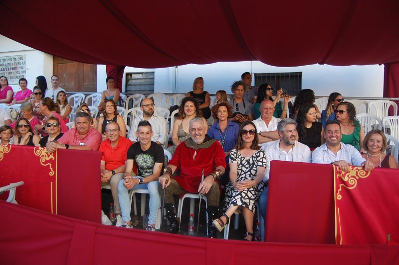 Los Moros y Cristianos hacen renacer su esplendor en Pego con un nuevo itinerario para la entrada Los Moros y Cristianos hacen renacer su esplendor en Pego con un nuevo itinerario para la entrada