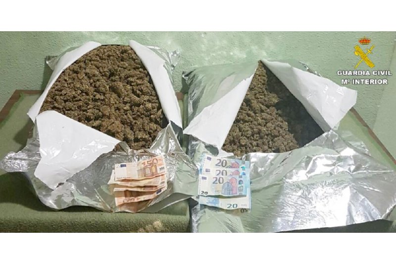 Un detenido con 6 kilos de marihuana en Les Marines Un detenido con 6 kilos de marihuana en Les Marines