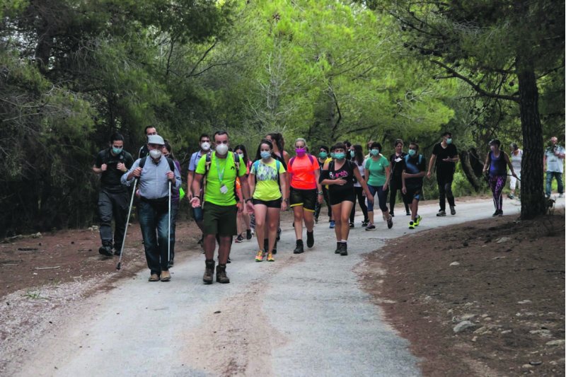 Caminar bajo la luz de la luna Caminar bajo la luz de la luna