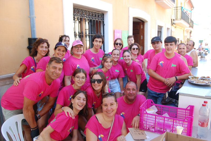 El Dia de les penyes cedeix el relleu a la part solemne de les festes de Benimeli El Dia de les penyes cedeix el relleu a la part solemne de les festes de Benimeli