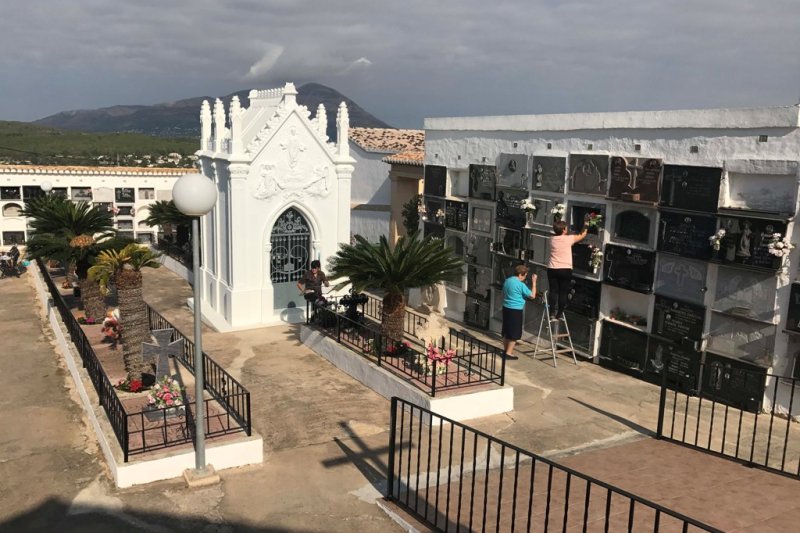 La nueva realidad en el Día de Todos los Santos: Los cementerios tendrán aforo limitado, itinerarios marcados y turnos de una hora La nueva realidad en el Día de Todos los Santos: Los cementerios tendrán aforo limitado, itinerarios marcados y turnos de una hora