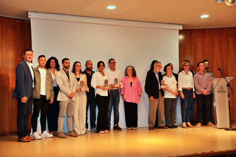 La primera Gala del Comerç de Xàbia reconoce a cuatro establecimientos y pone en valor las compras de proximidad La primera Gala del Comerç de Xàbia reconoce a cuatro establecimientos y pone en valor las compras de proximidad