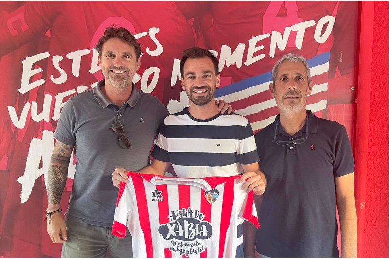 El Jávea confirma la continuidad de Ivorra y ficha a Ramiro como nuevo director deportivo El Jávea confirma la continuidad de Ivorra y ficha a Ramiro como nuevo director deportivo