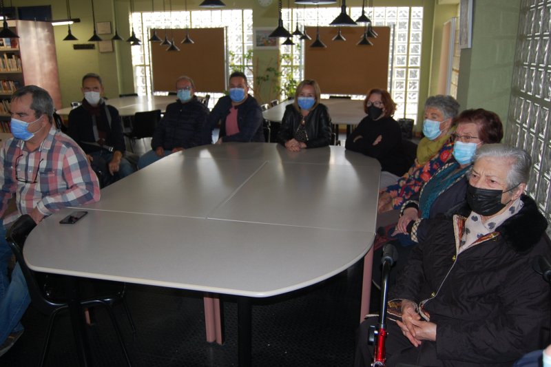 Juli Esteve acredita la emigración de 85 personas de Els Poblets a EE.UU entre 1913 1 1920 Juli Esteve acredita la emigración de 85 personas de Els Poblets a EE.UU entre 1913 1 1920