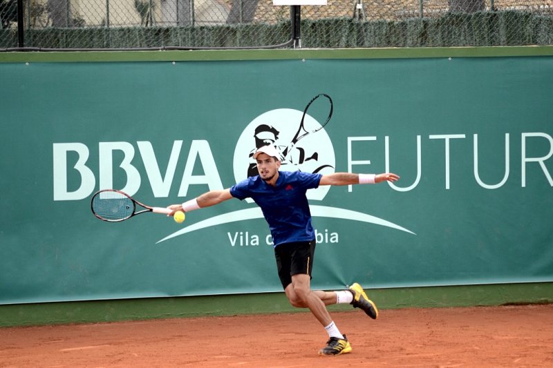 Marc Giner avanza a cuartos del torneig de tenis BBVA Future Vila de Xàbia Marc Giner avanza a cuartos del torneig de tenis BBVA Future Vila de Xàbia