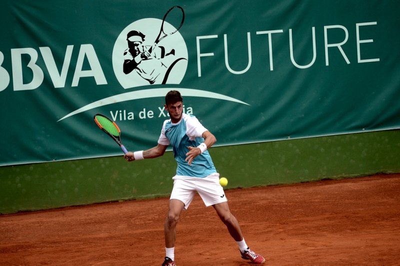 Marc Giner avanza a cuartos del torneig de tenis BBVA Future Vila de Xàbia Marc Giner avanza a cuartos del torneig de tenis BBVA Future Vila de Xàbia
