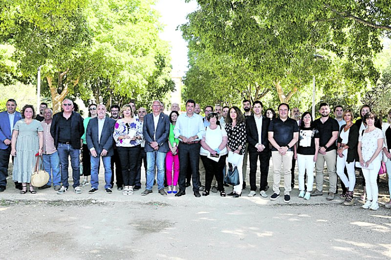 La Diputación entrega coches eléctricos a los ayuntamientos de la comarca  La Diputación entrega coches eléctricos a los ayuntamientos de la comarca