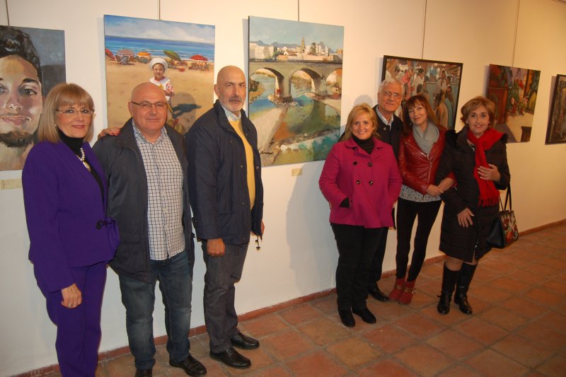 Tretze integrants del col·lectiu Pinzellades ofereixen en una mostra col·lectiva al Centre d’Exposicions a Pego Tretze integrants del col·lectiu Pinzellades ofereixen en una mostra col·lectiva al Centre d’Exposicions a Pego