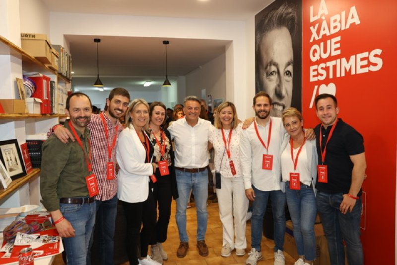 El PSPV de Chulvi gana en Xàbia (9 concejales) pero pierde la mayoría y el PP se le echa encima (8 concejales) El PSPV de Chulvi gana en Xàbia (9 concejales) pero pierde la mayoría y el PP se le echa encima (8 concejales)