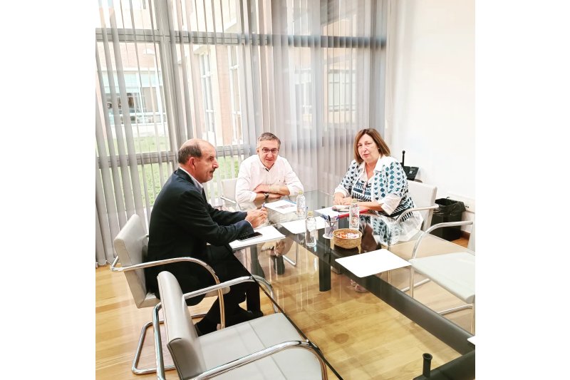 Grimalt critica la “falta de respeto” de Font y el conseller de Educación Grimalt critica la “falta de respeto” de Font y el conseller de Educación